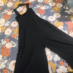 Elegant Black Jumpsuit Size Medium